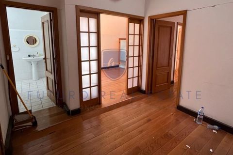 L'establiment comercial a Se, Madeira, Se - € 1.600/mes | Ref: F623 - foto 10