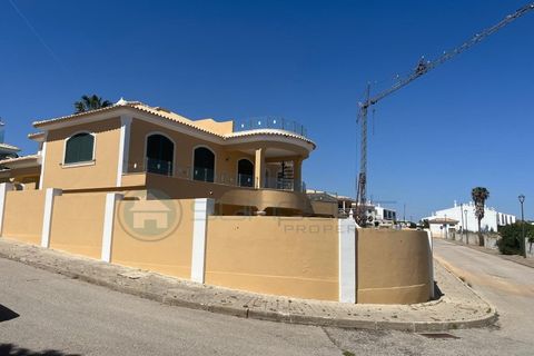 Villa a Luz, Faro, Luz - € 4.000/mes | Ref: V1261_RENT - foto 8