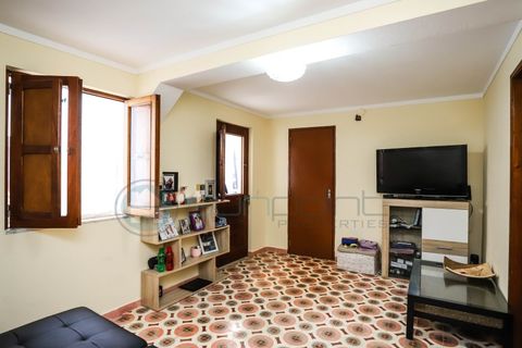 Villa - Luz, Faro, Luz - € 399 000 | Réf : V1364 - photo 1