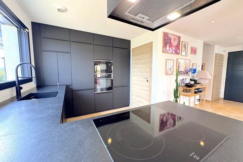 Villa en Lovagny, Haute-Savoie, Lovagny - € 845.000 | Ref: HH-16236717 - photo 10