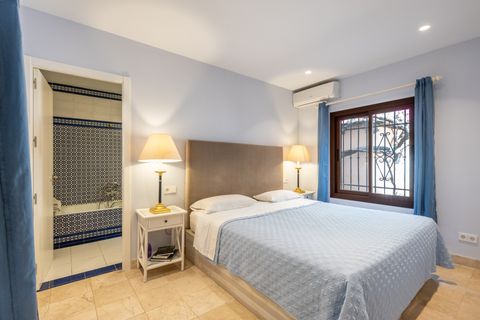 Villa in Marbella, Malaga, Marbella - € 6.700.000 | Ref: R112-06327 - foto 29