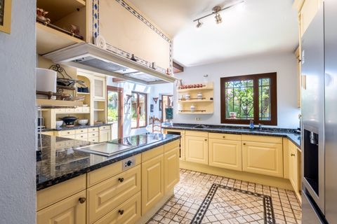 Villa in Marbella, Malaga, Marbella - € 6.700.000 | Ref: R112-06327 - foto 32