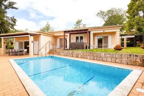 Villa in Estombar, Faro, Estombar - € 1.195.000 | Ref: City-25-100C - foto 1