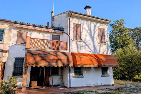 Villa a Copparo, Ferrara, Copparo - € 135.000 | Ref: Tamara - Villa  con parco - foto 2