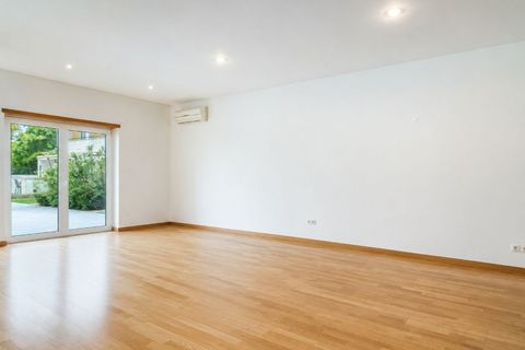Villa in Carcavelos, Lisbon, Carcavelos - € 2.200.000 | Ref: SAV16456 - foto 4