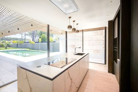 Villa i Corroios, Setubal, Corroios - € 2.400.000 | Ref: 18221 - foto 12