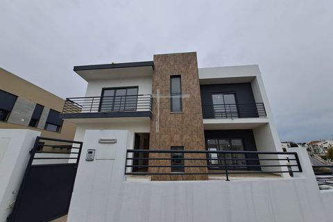 Villa a Laranjeiro, Setubal, Laranjeiro - € 695.000 | Ref: 18013 - foto 2