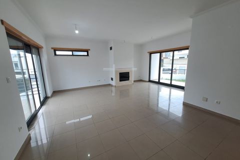 Villa a Laranjeiro, Setubal, Laranjeiro - € 695.000 | Ref: 18013 - foto 4