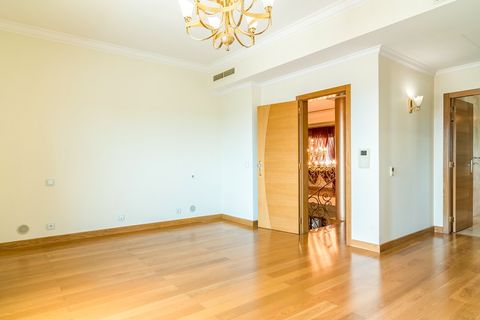 Villa i Amadora, Lisbon, Amadora - € 1.799.000 | Ref: SAV16349 - foto 24