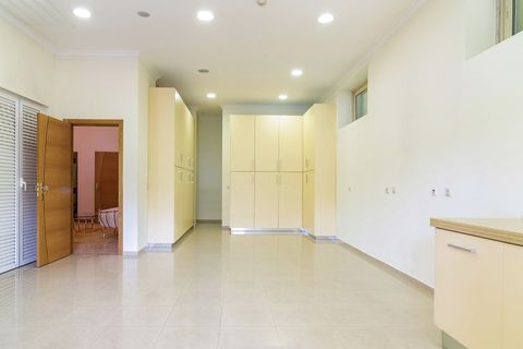 Villa i Amadora, Lisbon, Amadora - € 1.799.000 | Ref: SAV16349 - foto 28