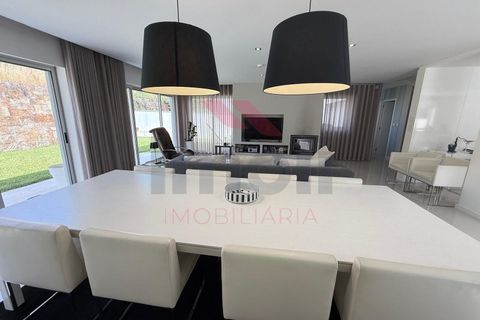 Villa i Arcos de Valdevez, Viana do Castelo, Arcos de Valdevez - € 545.000 | Ref: AVV-2463-LG-0825 - foto 8