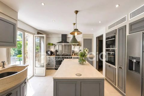 Villa i Valbonne, Alpes-Maritimes, Valbonne - € 2.690.000 | Ref: 87184370 - foto 9