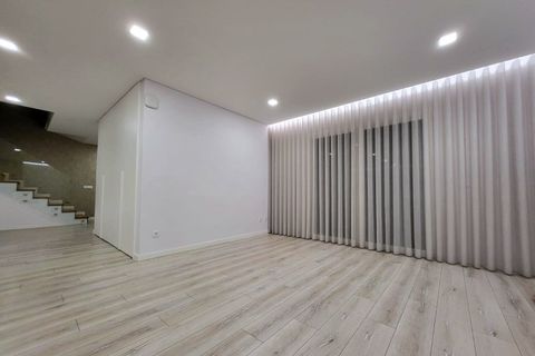 Villa a Odivelas, Lisbon, Odivelas - € 3.200/mes | Ref: VR2026/2026 - foto 4
