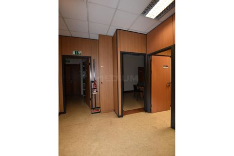 Erhvervsejendom i Maia, Porto, Maia - € 380.000 | Ref: M2080 - foto 3