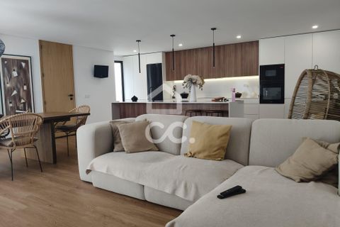 Villa en Trofa, Porto, Trofa - € 750.000 | Ref: 335/M/02197 - photo 2