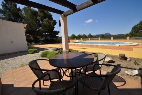 Villa en Castalla, Alicante, Castalla - € 499.995 | Ref: 11356C2607 - photo 3