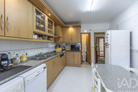 Leilighet i Amadora, Lisbon, Amadora - € 350 000 | Ref: 974766 - foto 2