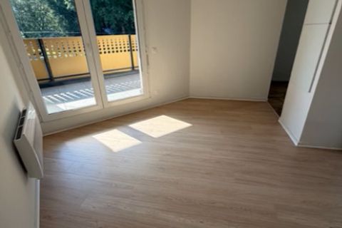 Apartament a Limoges, Haute-Vienne, Limoges - € 426/mes | Ref: 0064215 - foto 2