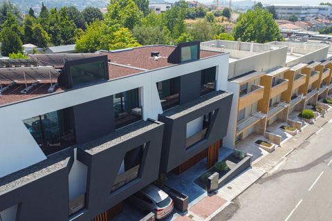 Villa i Guimaraes, Braga, Guimaraes - € 595.000 | Ref: SF-SAFTI:008466 - foto 2