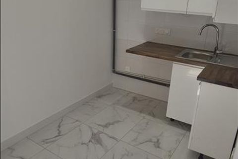 Byhus i Le Bourget, Seine-Saint-Denis, Le Bourget - € 1.050/måned | Ref: AN004345 - foto 6
