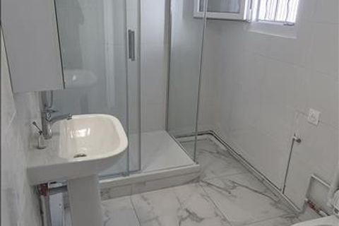 Byhus i Le Bourget, Seine-Saint-Denis, Le Bourget - € 1.050/måned | Ref: AN004345 - foto 8