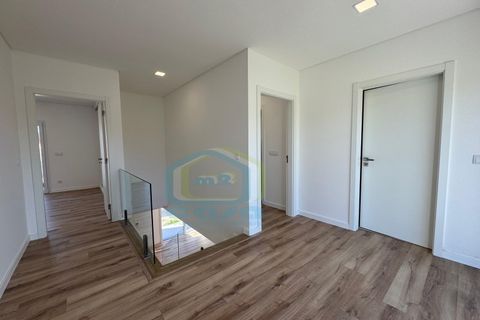 Villa a Santa Barbara, Lisbon, Santa Barbara - € 498.000 | Ref: CAS_246 - foto 23