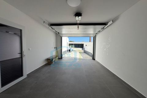 Villa a Santa Barbara, Lisbon, Santa Barbara - € 498.000 | Ref: CAS_246 - foto 38