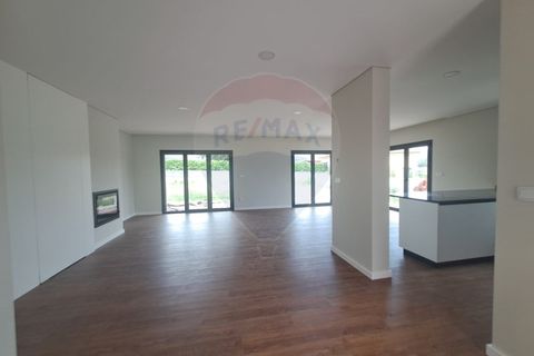 Villa i Arcos de Valdevez, Viana do Castelo, Arcos de Valdevez - € 385.000 | Ref: 1040-83 - foto 6