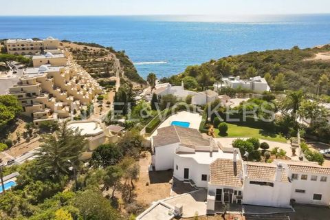Villa i Carvoeiro, Faro, Carvoeiro - € 1.480.000 | Ref: W-02VILI - foto 1