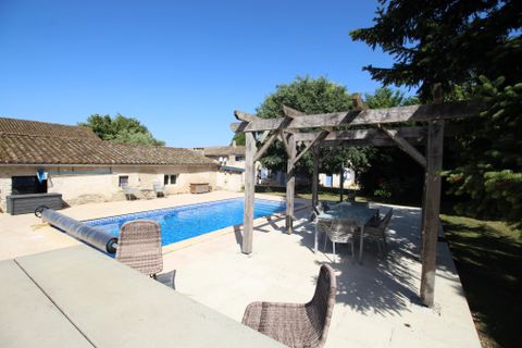 Villa i Allonne, Deux-Sevres, Allonne - € 300.000 | Ref: BVI86115 - foto 2