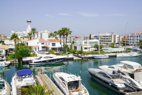 Villa i Empuriabrava, Gerona, Empuriabrava - € 755.000 | Ref: 514 - foto 2