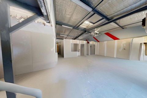 Erhvervsejendom i Auriol, Bouches-du-Rhone, Auriol - € 220.000 | Ref: 3Q26-K62-RUA - foto 4