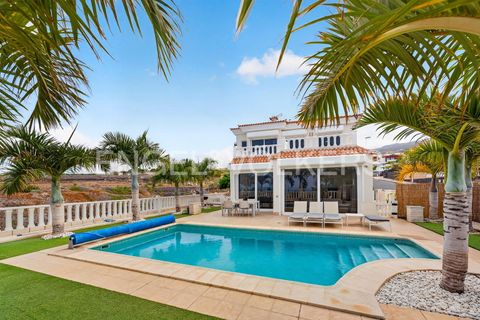 Villa i Callao Salvaje, Tenerife, Callao Salvaje - € 1.495.000 | Ref: W-04AT85 - foto 1