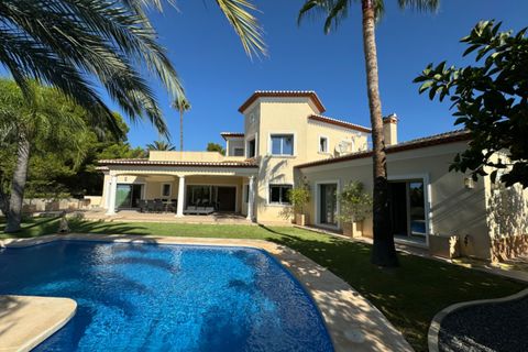 Villa i Benissa, Alicante, Benissa - € 1.350.000 | Ref: CH3034 - foto 1