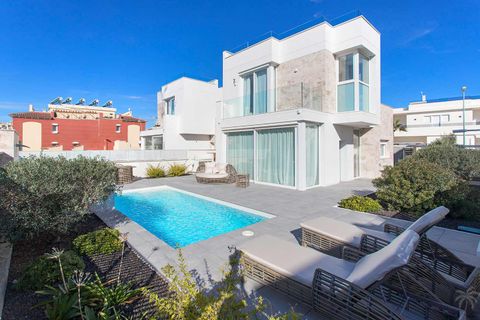 Villa a Torrevieja, Alicante, Torrevieja - € 600.000 | Ref: CLD-2034NB - foto 11