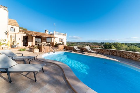 Finca i Cala Murada, Mallorca, Cala Murada - € 1 600 000 | Ref: 70418 - foto 2