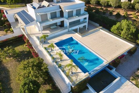 Villa i Alvor, Faro, Alvor - € 3.995.000 | Ref: LV051 - foto 2