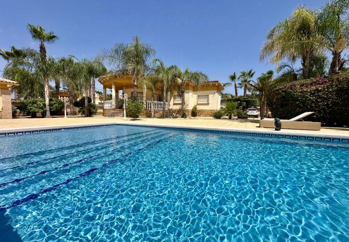 Landejendom i Catral, Alicante, Catral - € 700.000 | Ref: 2SP353 - foto 1