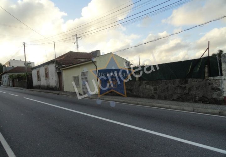 Helårsgrund i Maia, Porto, Maia - € 600.000 | Ref: 5164/19 - foto 1
