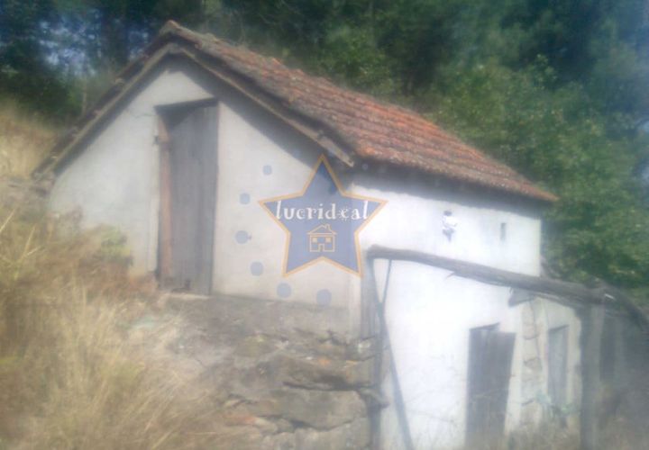 Helårsgrund i Cinfaes, Viseu, Cinfaes - € 22.500 | Ref: 2694/11 - foto 1