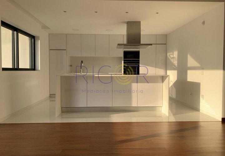 Villa a Maia, Porto, Maia - € 750.000 | Ref: FS300710 - foto 1