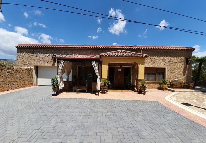 Landejendom i Monovar, Alicante, Monovar - € 630.000 | Ref: CF2398 - foto 1