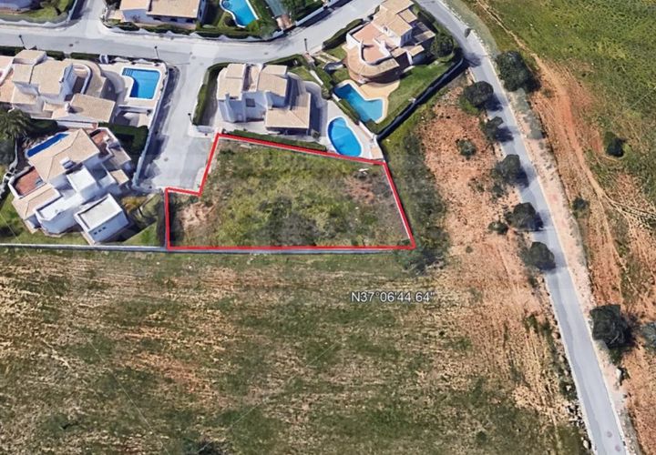 Helårsgrund i Guia, Faro, Guia - € 310.000 | Ref: STC2419 - foto 1