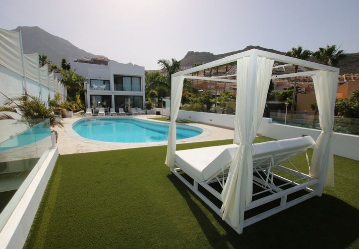 Villa a Fanabe, Tenerife, Fanabe - € 2.200.000 | Ref: LUX0446 - foto 1