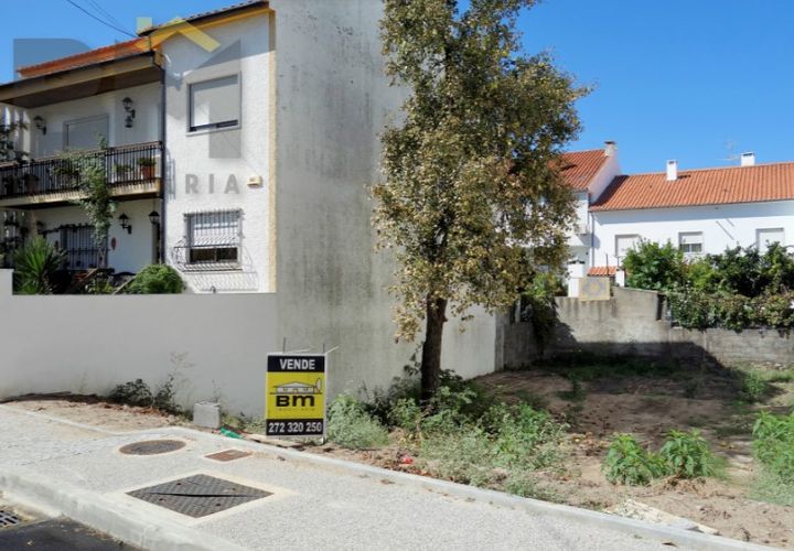 Helårsgrund i Castelo Branco, Castelo Branco, Castelo Branco - € 49.000 | Ref: 4184 - foto 1