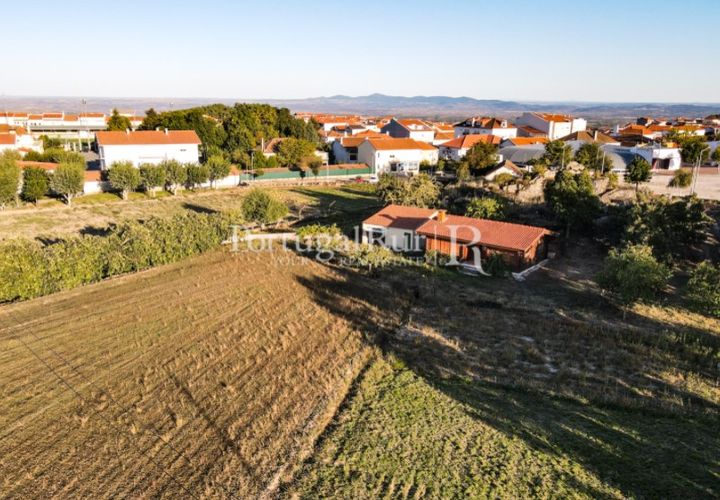 Landejendom i Meda, Guarda, Meda - € 160.000 | Ref: 186-1 - foto 1