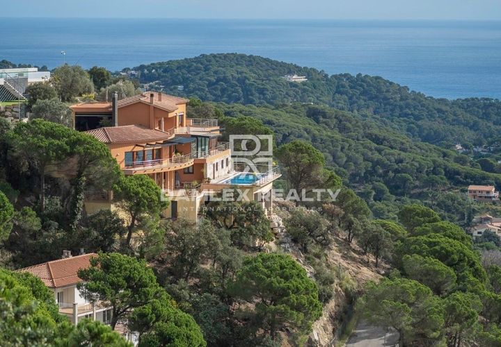 Villa i Lloret De Mar, Gerona, Lloret De Mar - € 1.595.000 | Ref: 72954 - foto 1