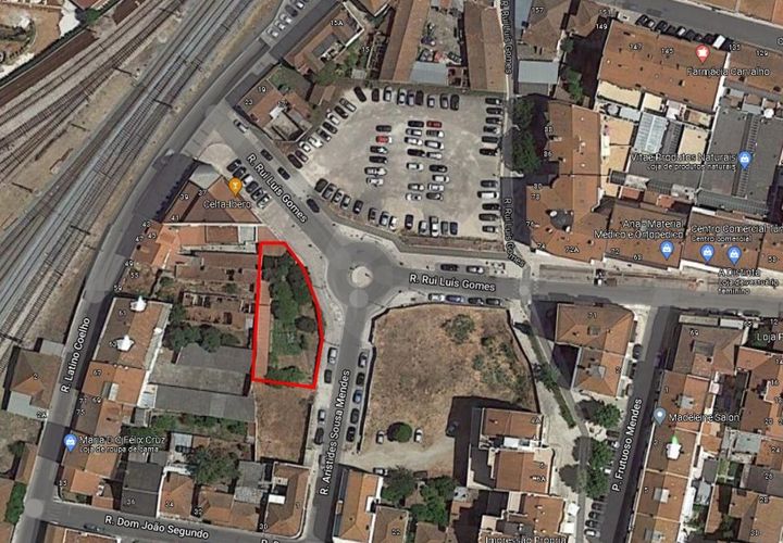 Helårsgrund i Entroncamento, Santarem, Entroncamento - € 215.000 | Ref: C0269-01183 - foto 1