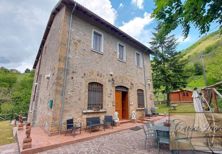 Villa a Molazzana, Lucca, Molazzana - € 230.000 | Ref: v5453lr-x - foto 1