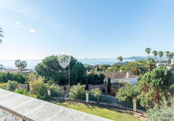 Villa i Lloret De Mar, Gerona, Lloret De Mar - € 840.000 | Ref: 2014 - foto 1